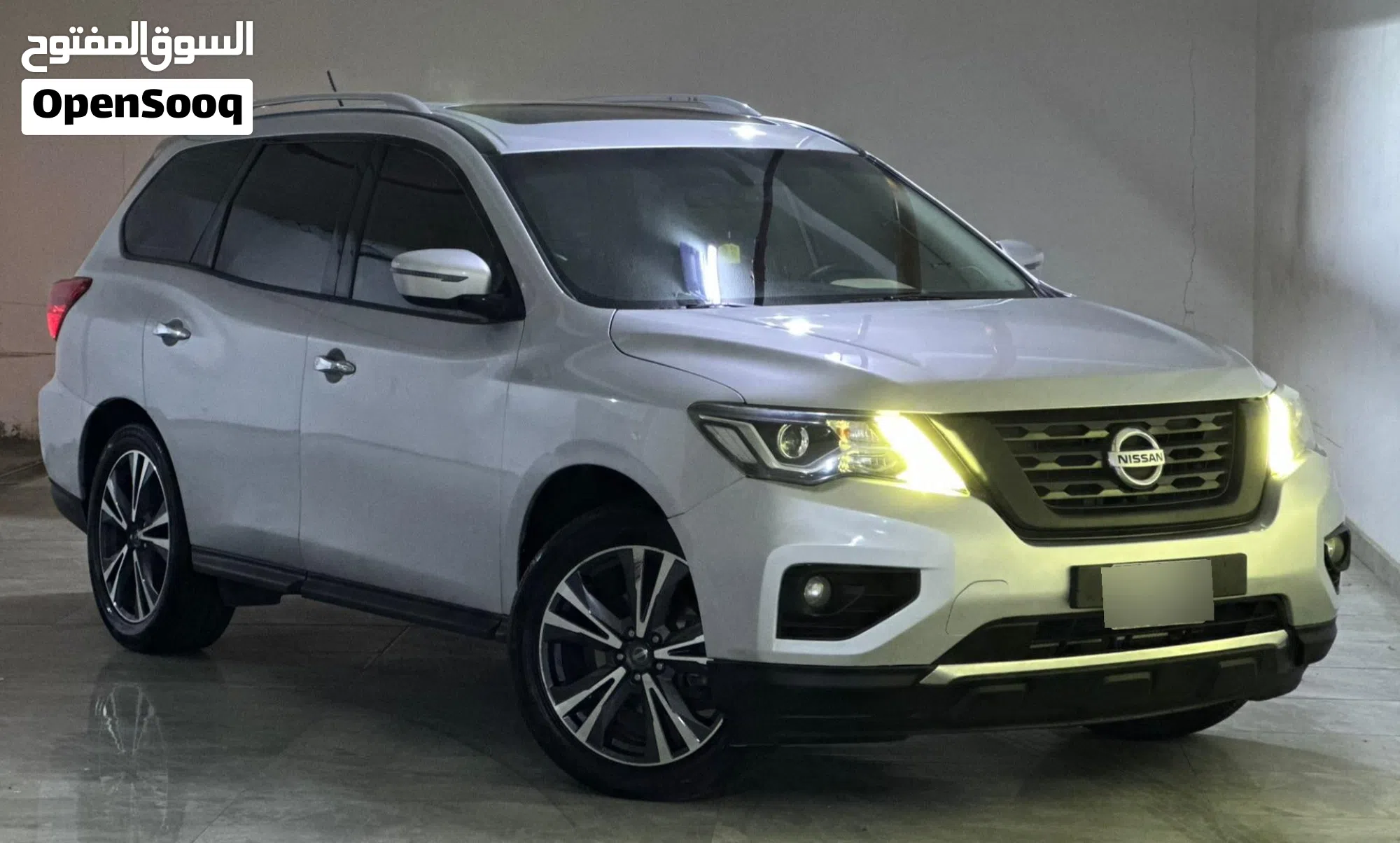 2018 نيسان باثفايندر SV - SUV واسعة وموثوقة - image 1