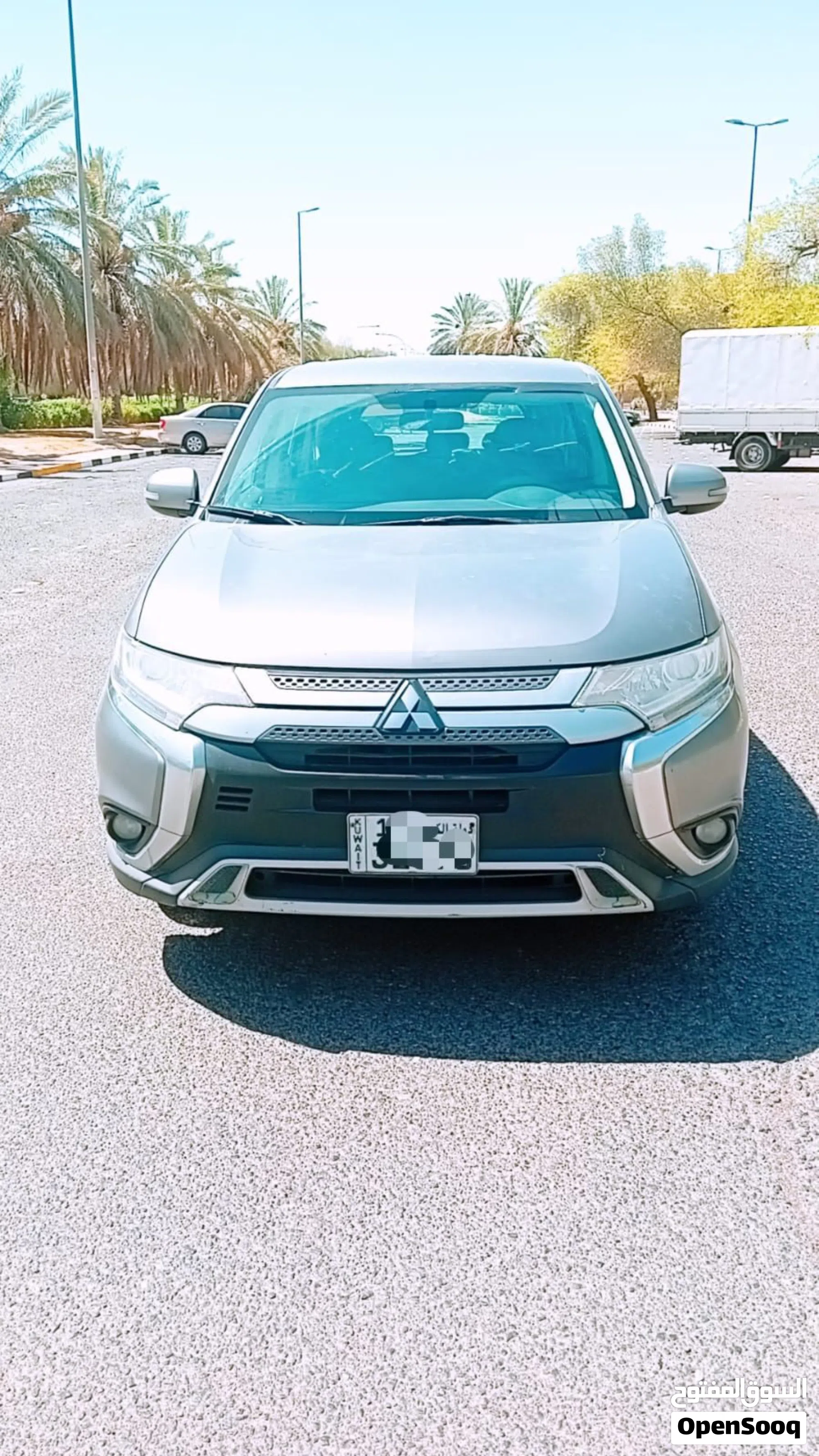 ميتسوبيشي اوتلاندر ستandard 2021 - SUV موثوقة للبيع - image 1