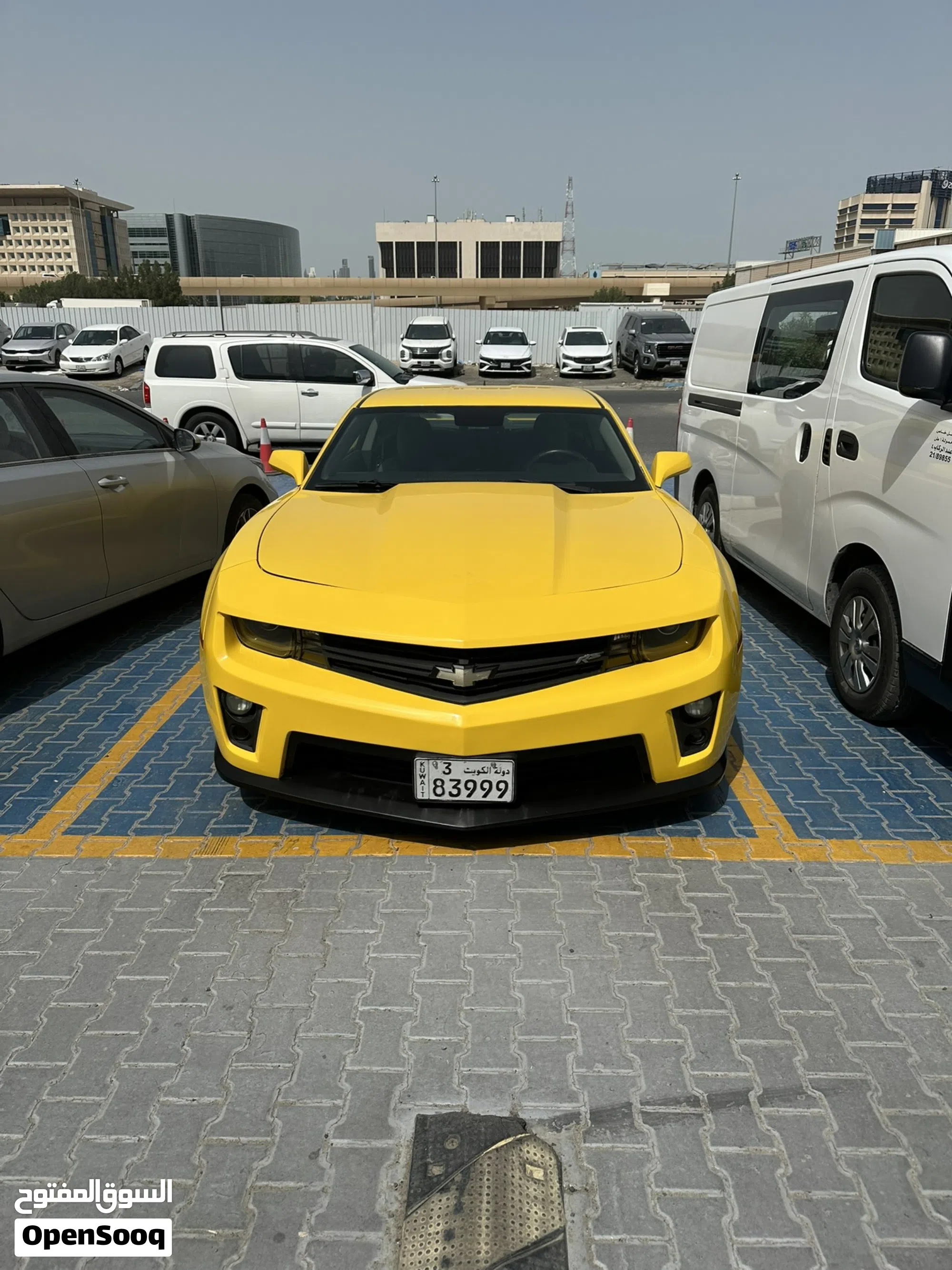 شيفروليه كمارو RS كوبيه 2011 باللون الأصفر - image 1