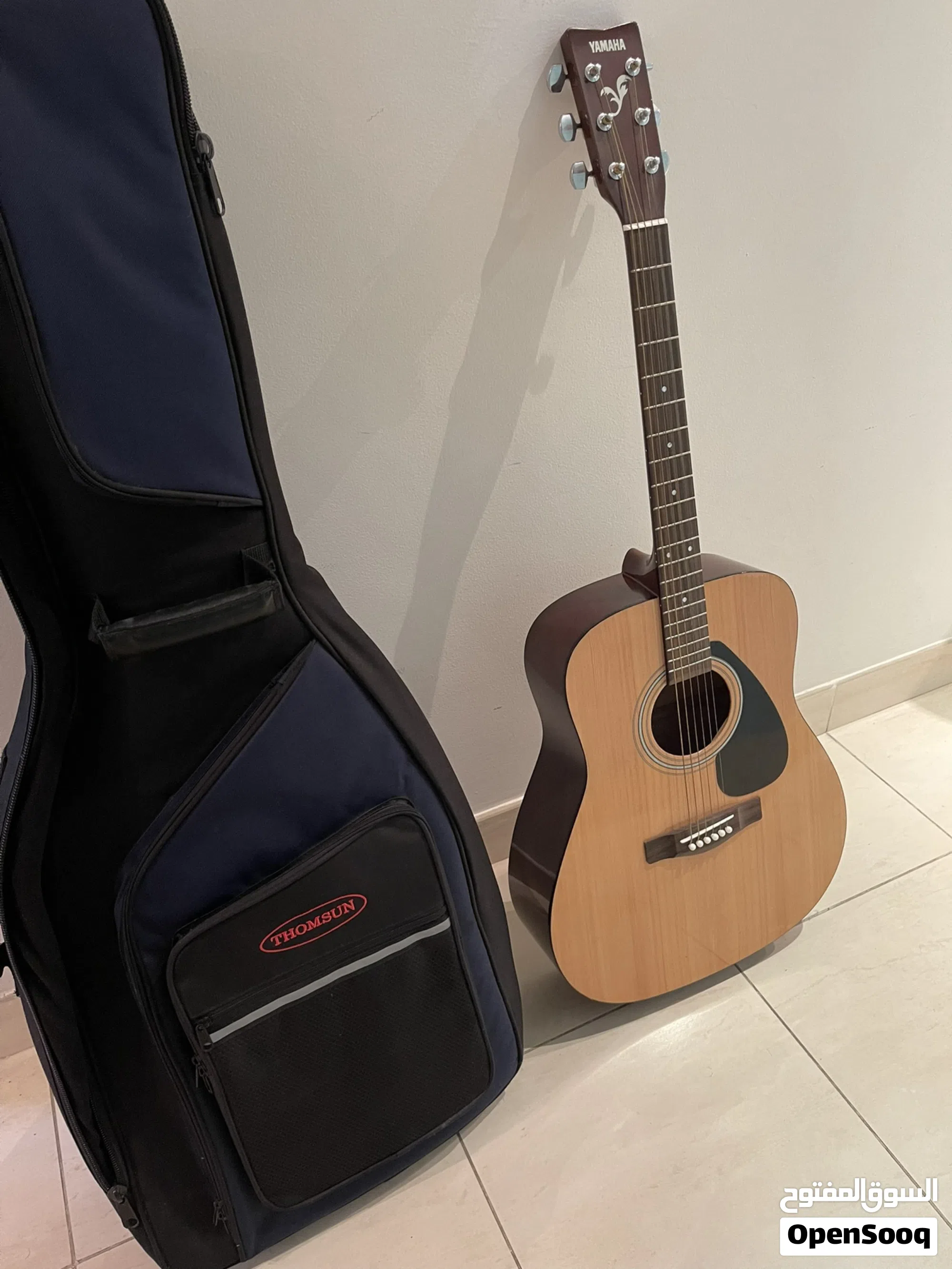 Yamaha F310 Bag YAMAHA F310 41-Inch Acoustic Guitar Free Gig Bag (F310
