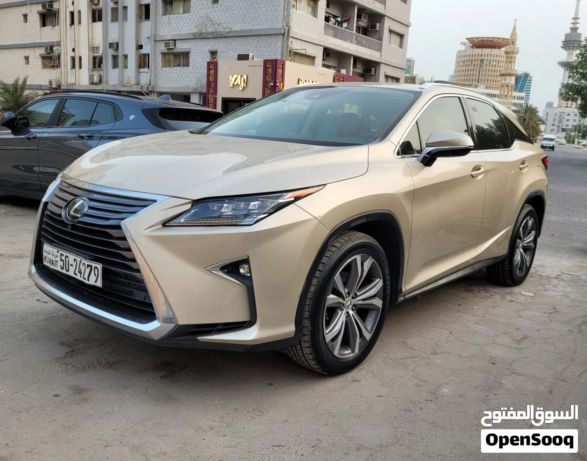 لكزس RX 350 SUV للبيع في الكويت 2017 - image 1