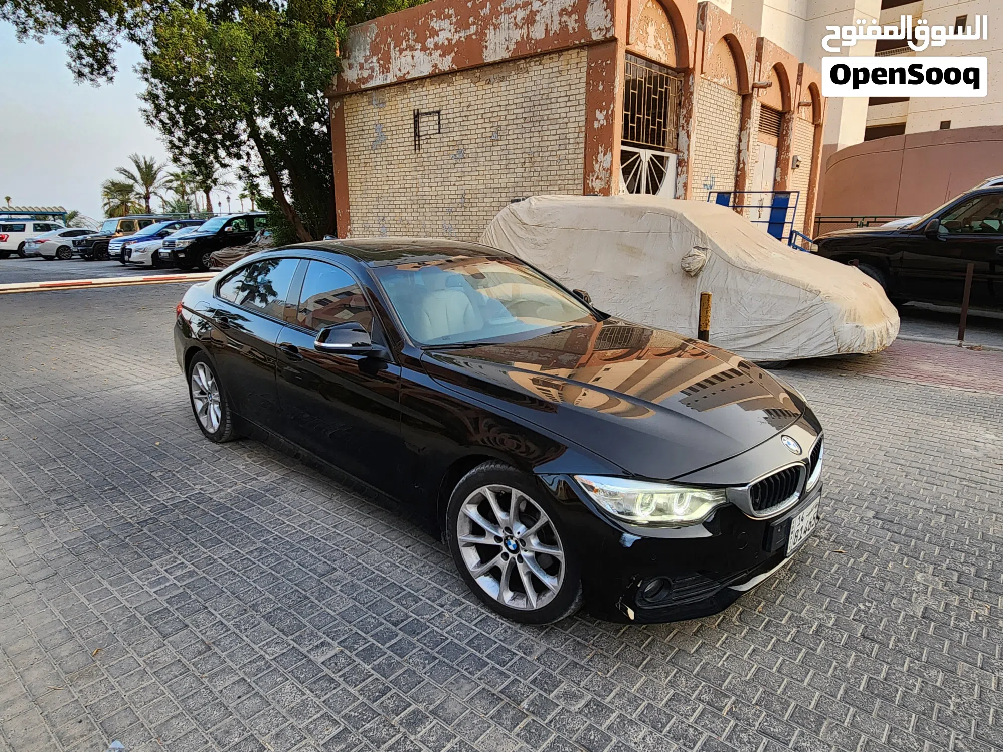 بي ام دبليو الفئة 4 420 سيدان بحالة ممتازة - image 2