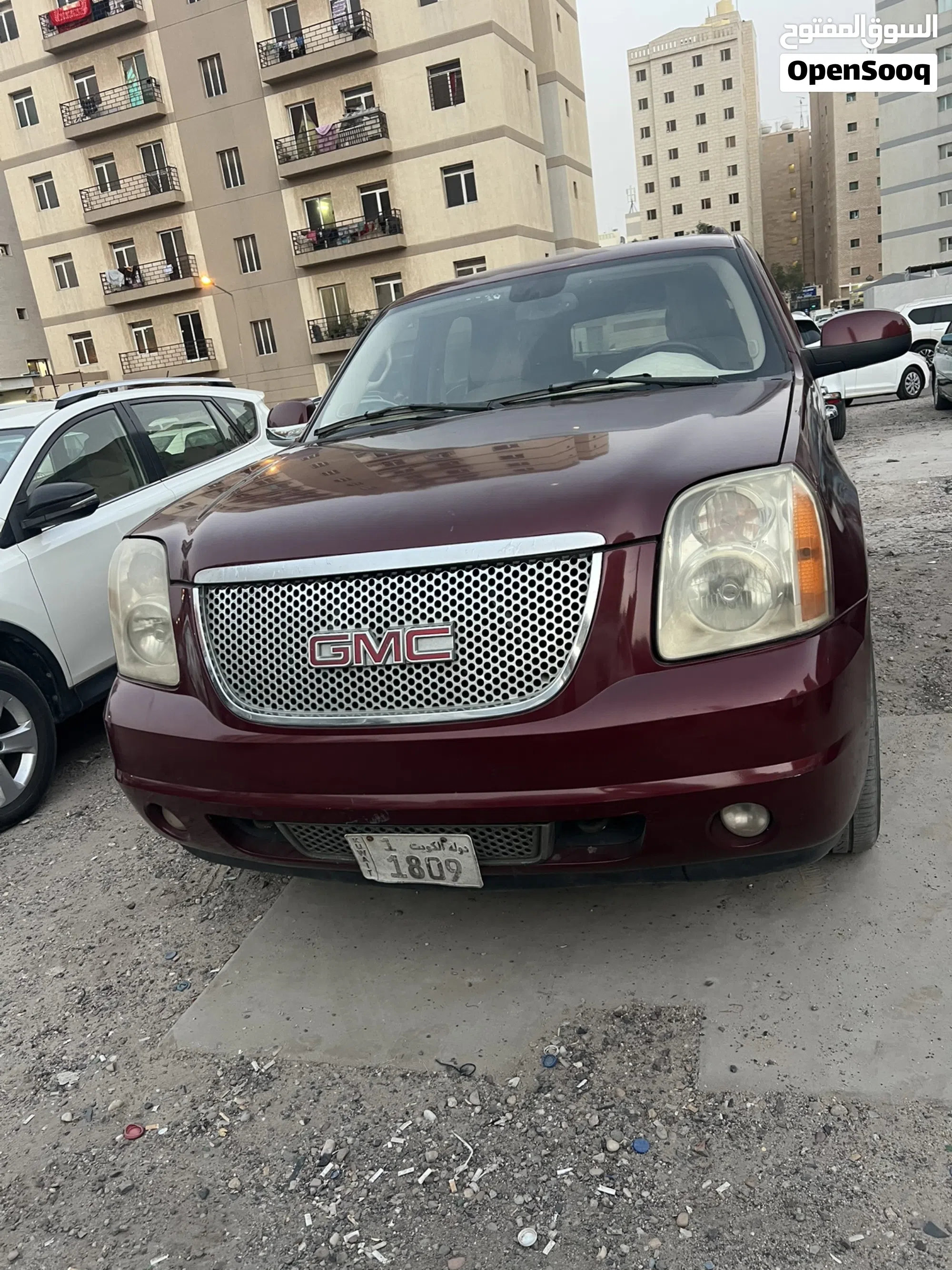 2007 جي إم سي يوكن دينا لي - SUV فاخرة وواسعة - image 1