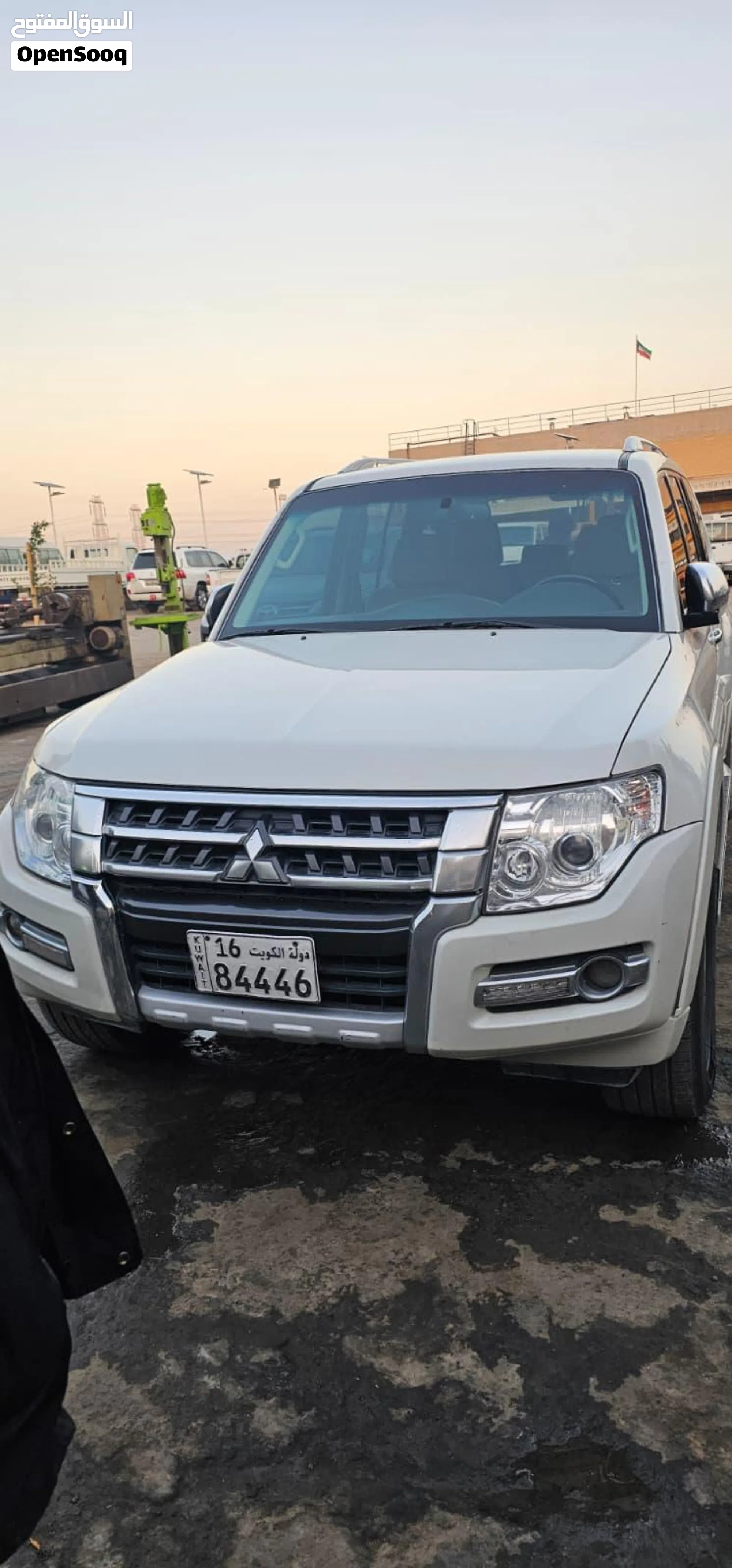 2019 ميتسوبيشي باجيرو GLS للبيع في الكويت - image 1