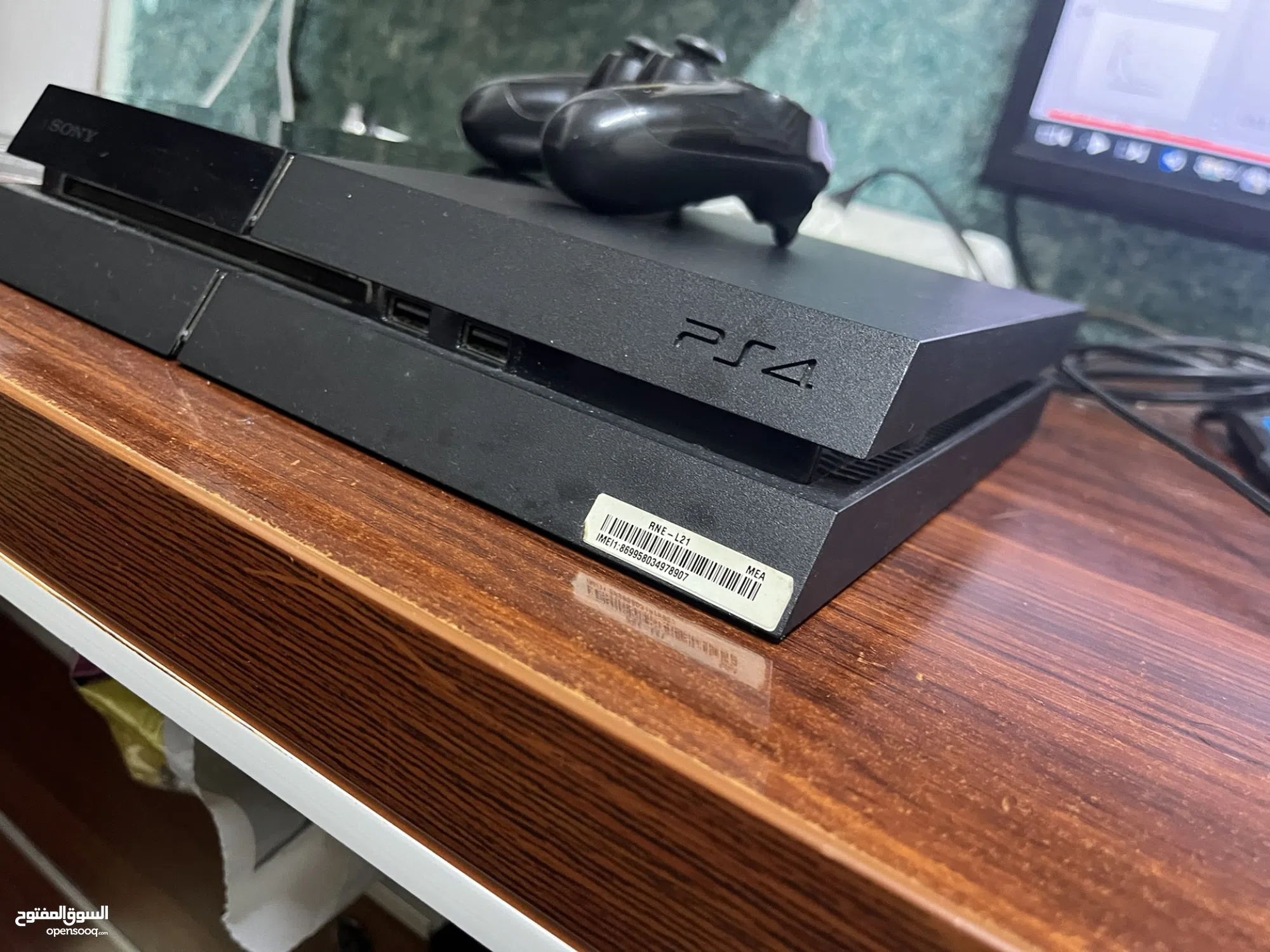PlayStation 4 for sale (240343183) السوق المفتوح