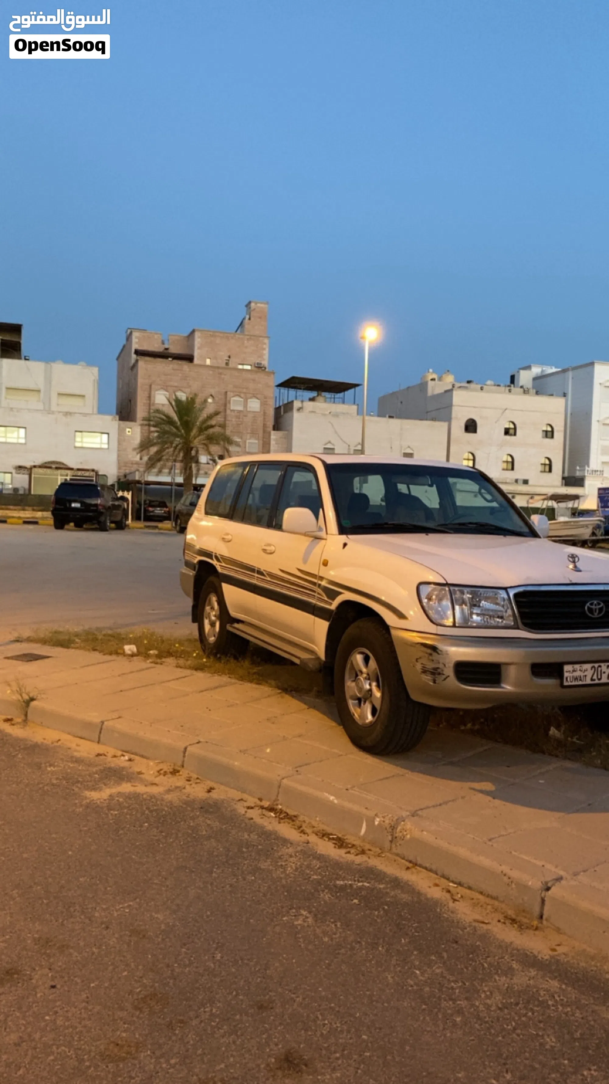 2001 تويوتا لاند كروزر