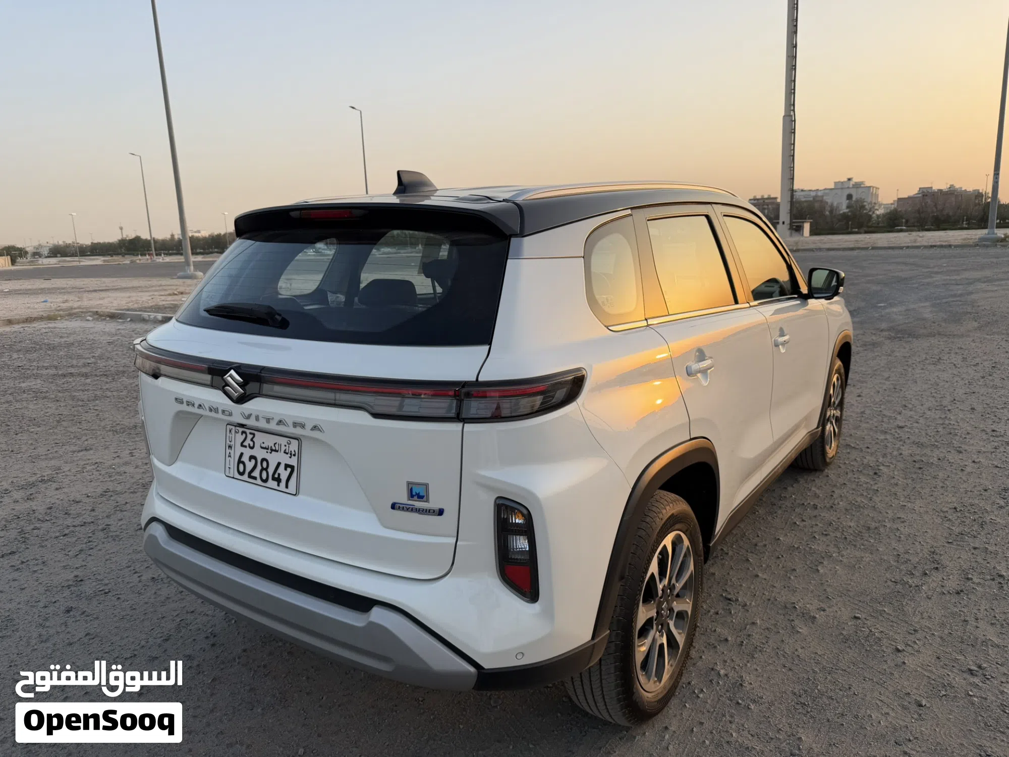 2025 سوزوكي جراند فيتارا DLX - SUV استثنائية للبيع - image 1