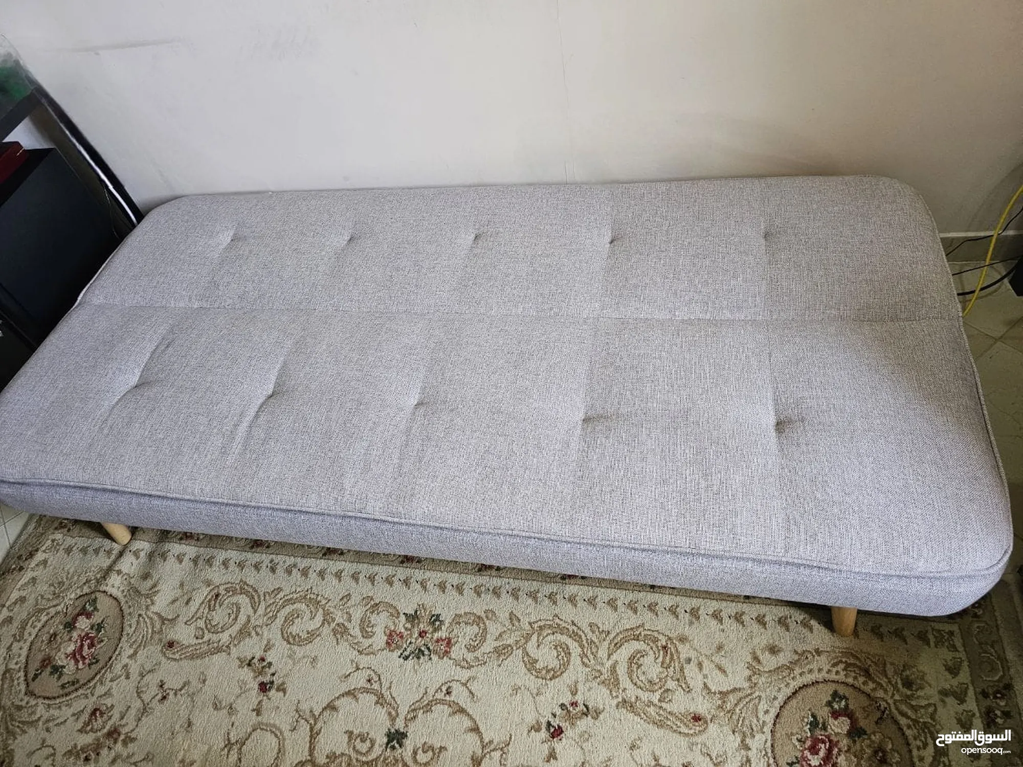 Foldable couch bed أثاث غرف جلوس الأحمدي المهبولة (244421469)