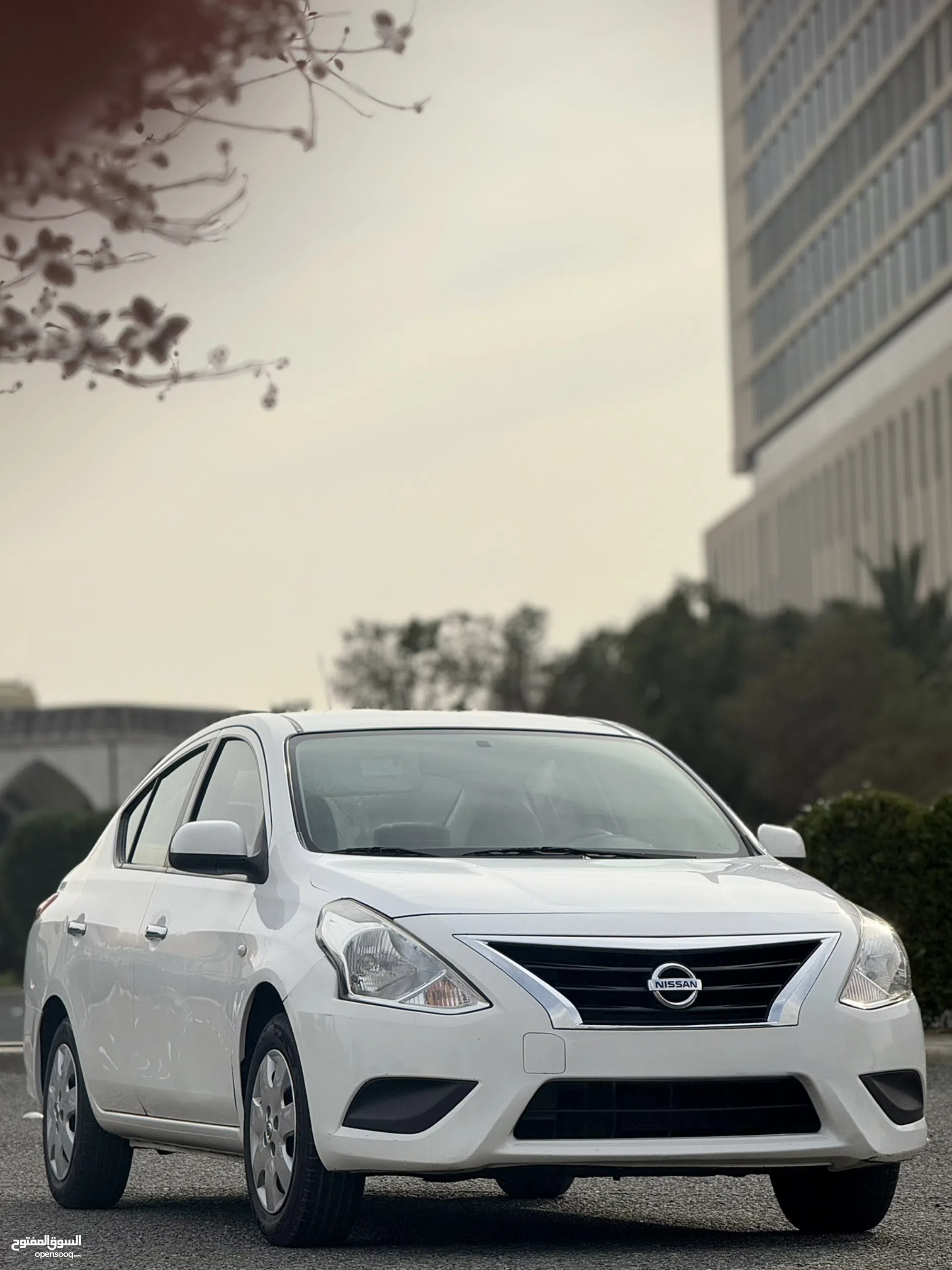 Nissan sunny 2023 نيسان صني 2023 صبغ وكاله