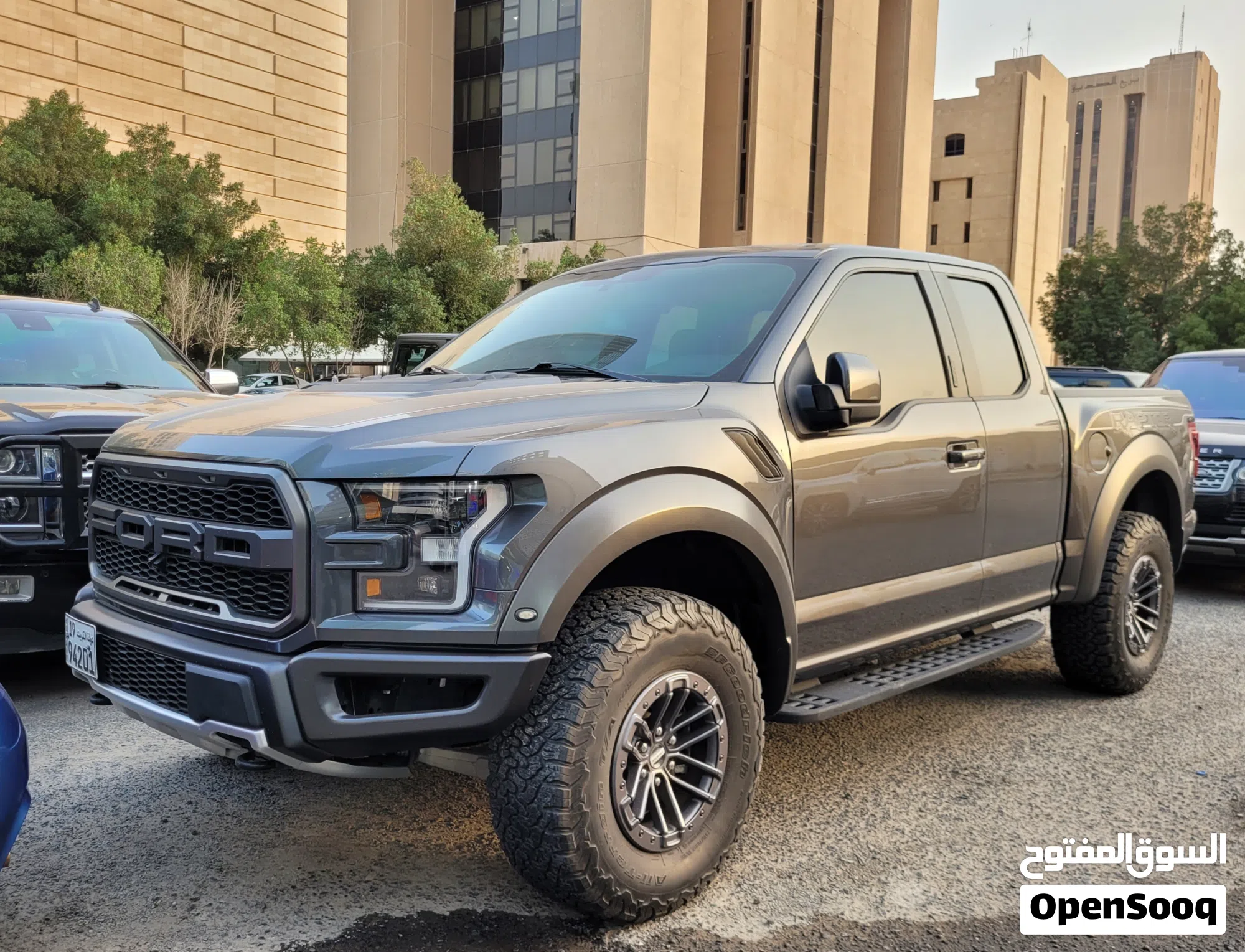فورد F-150 رابتر 2020 - بيك اب أداء ممتاز - image 1