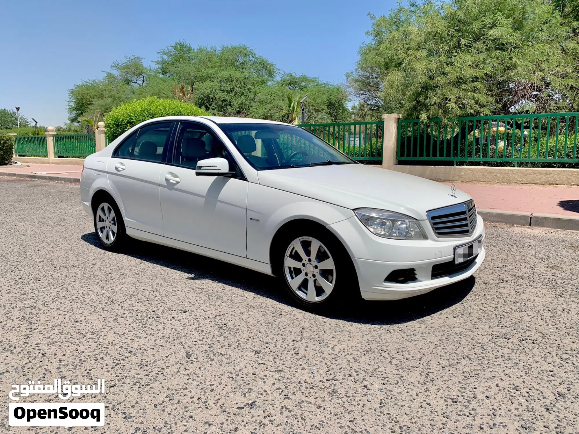 2011 مرسيدس بنز C-Class
