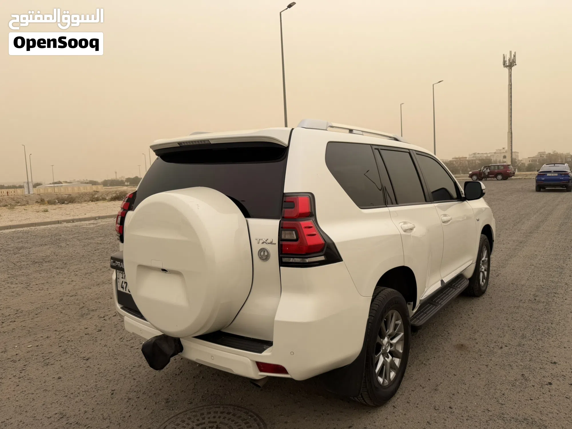 2020 تويوتا برادو TXL - SUV موثوق في الكويت - image 1