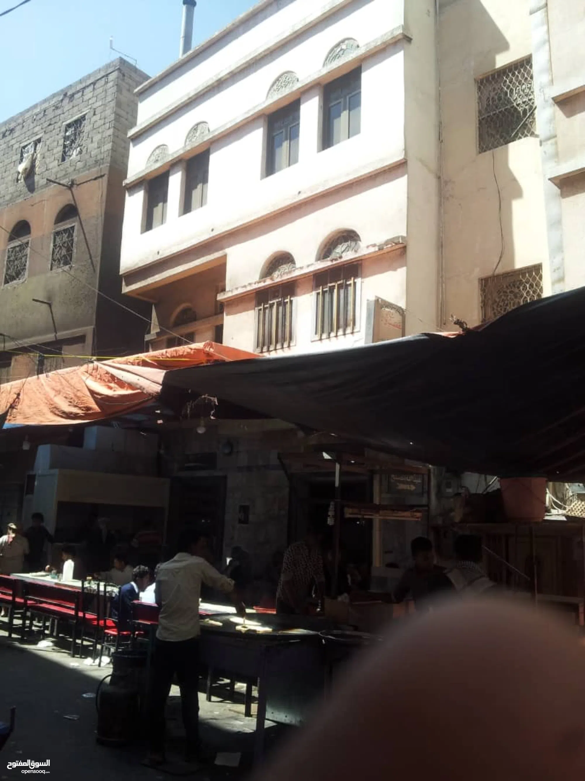 للبيع في وسط العاصمه صنعاء