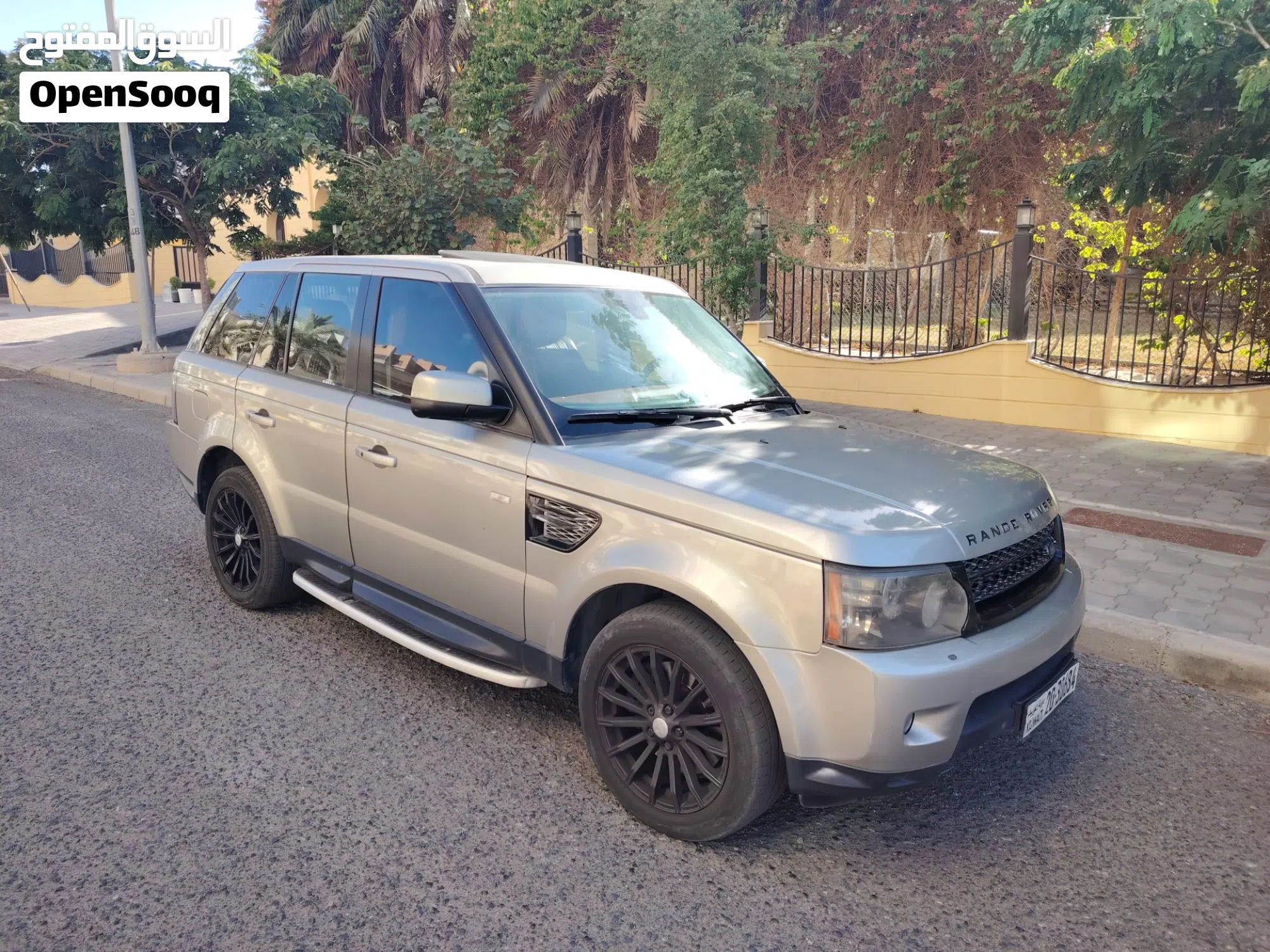 2013 لاند روفر رينج روفر - SUV فاخرة للبيع - image 1
