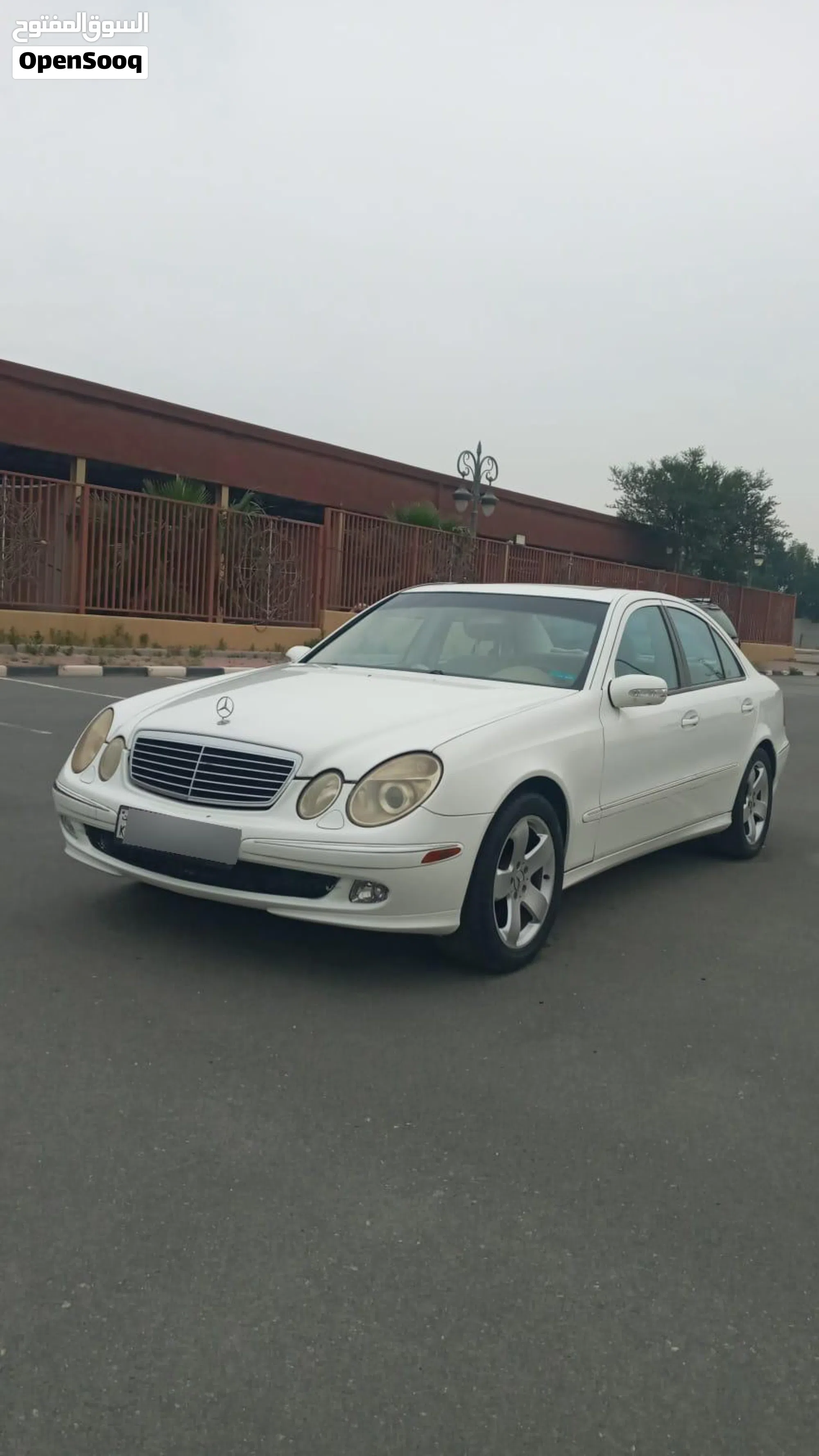 مرسيدس بنز الفئة-2005 E 320 للبيع - image 1
