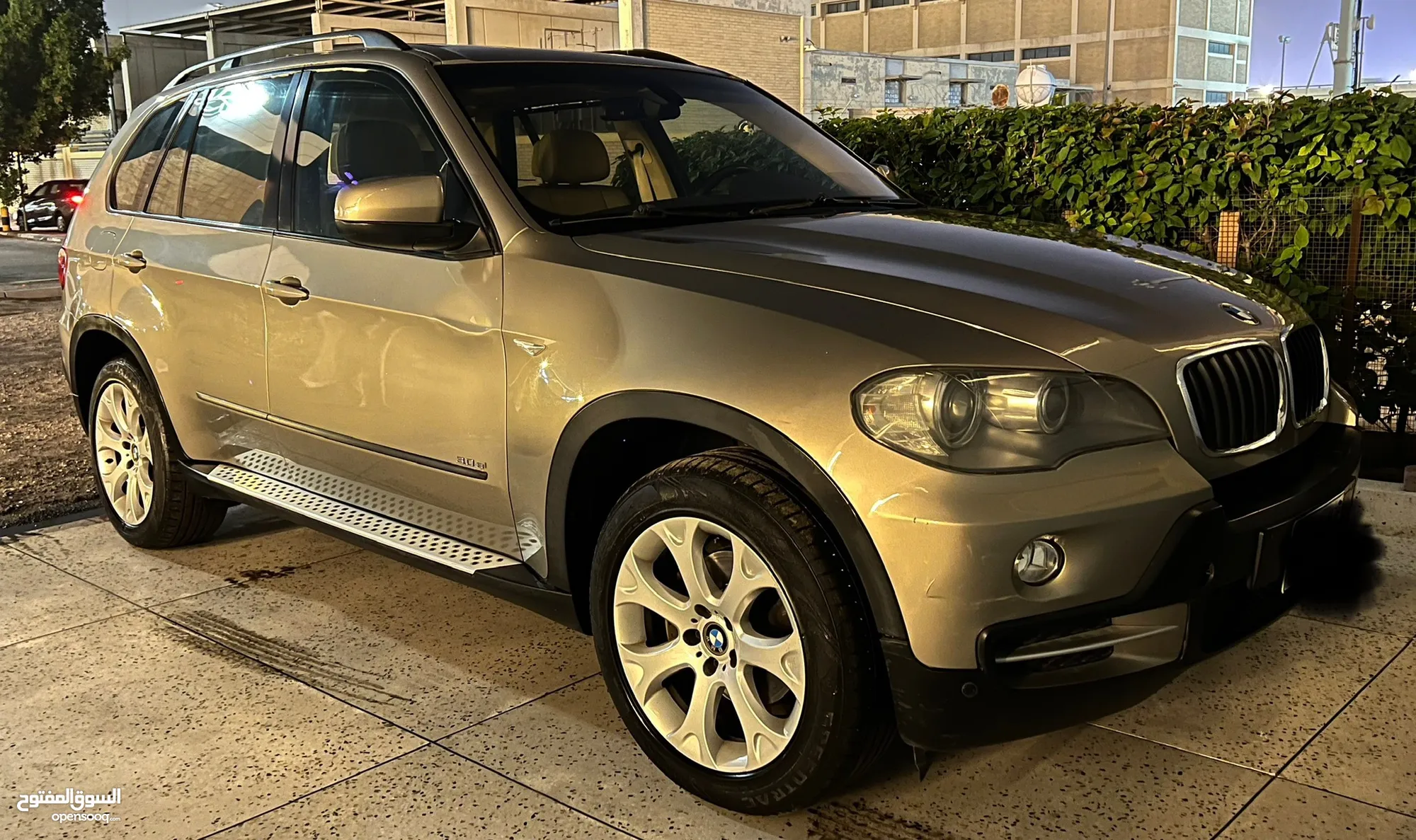 بي ام دبليو X5 ( بحالة الوكالة )