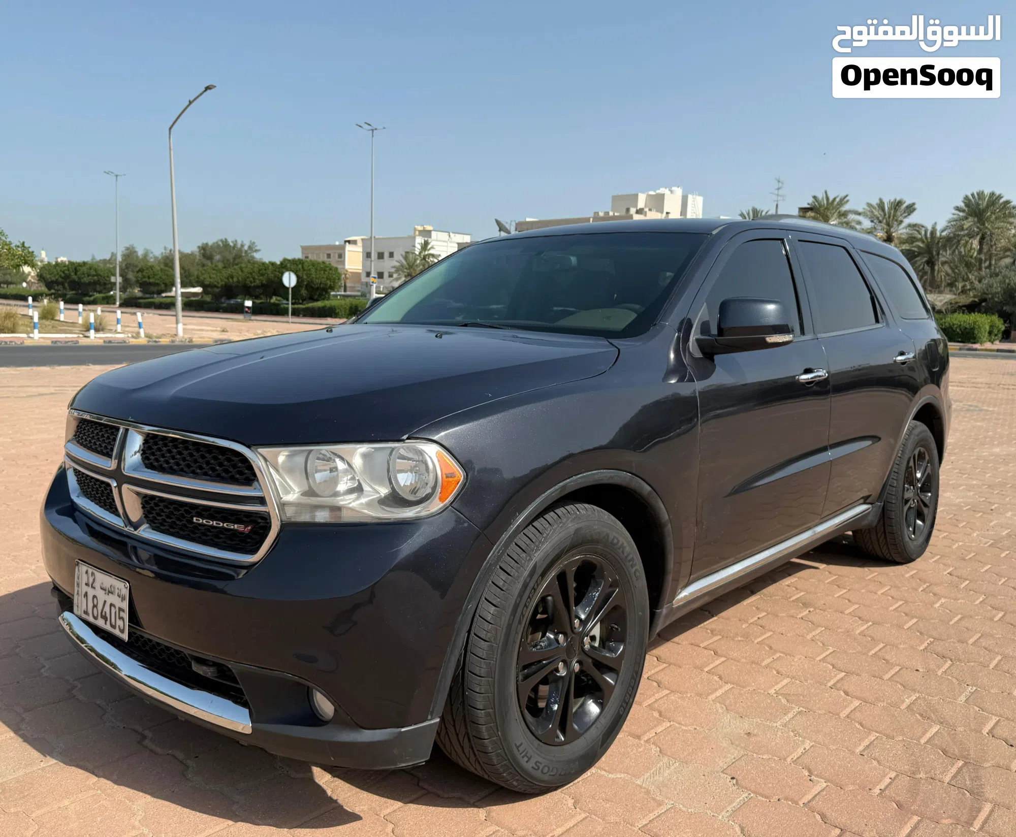 2013 دودج دورانجو Crew - سيارة SUV فسيحة وموثوقة - image 1
