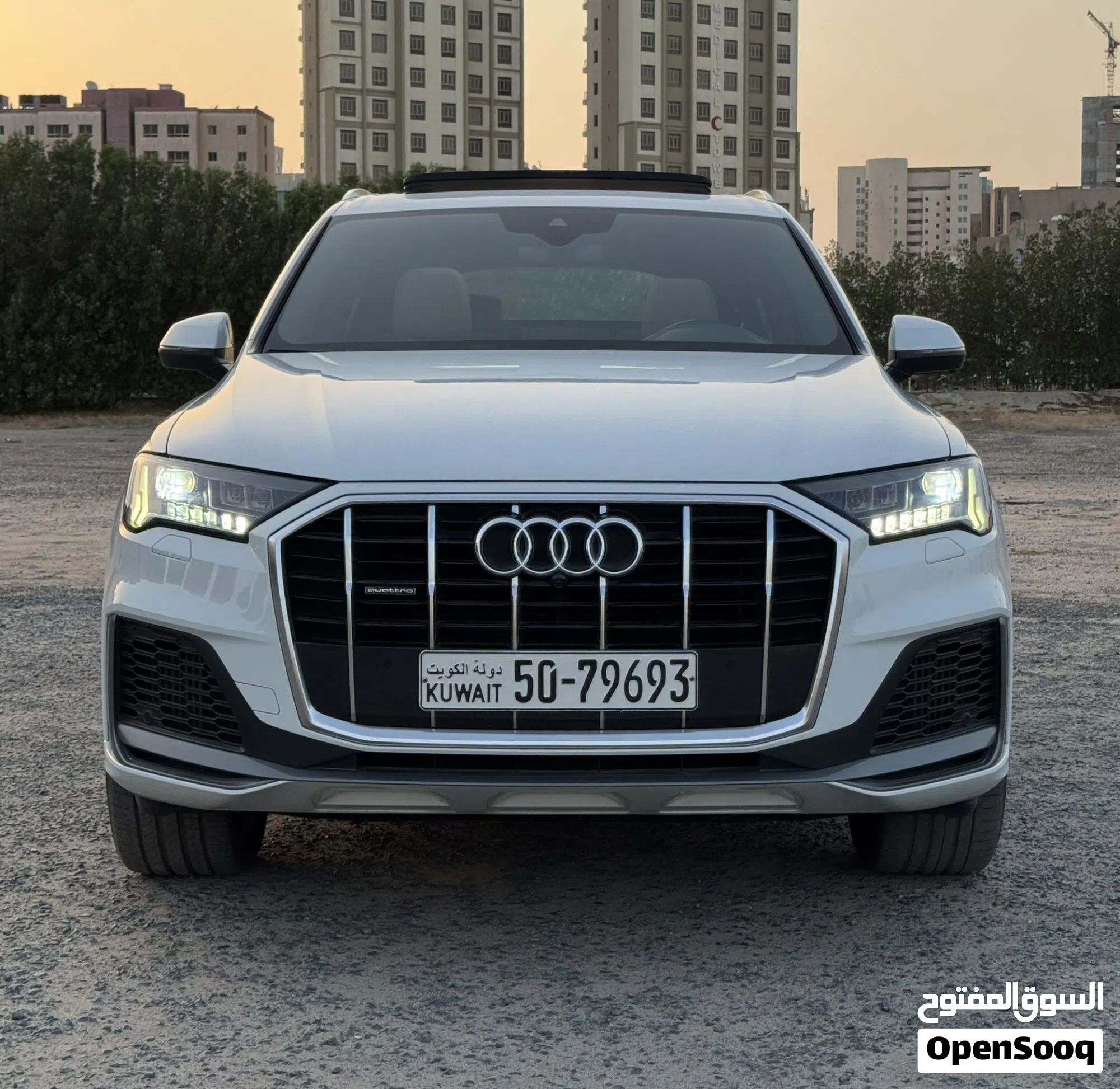 أودي Q7 SQ7 للبيع بحالة ممتازة 2020 - image 1