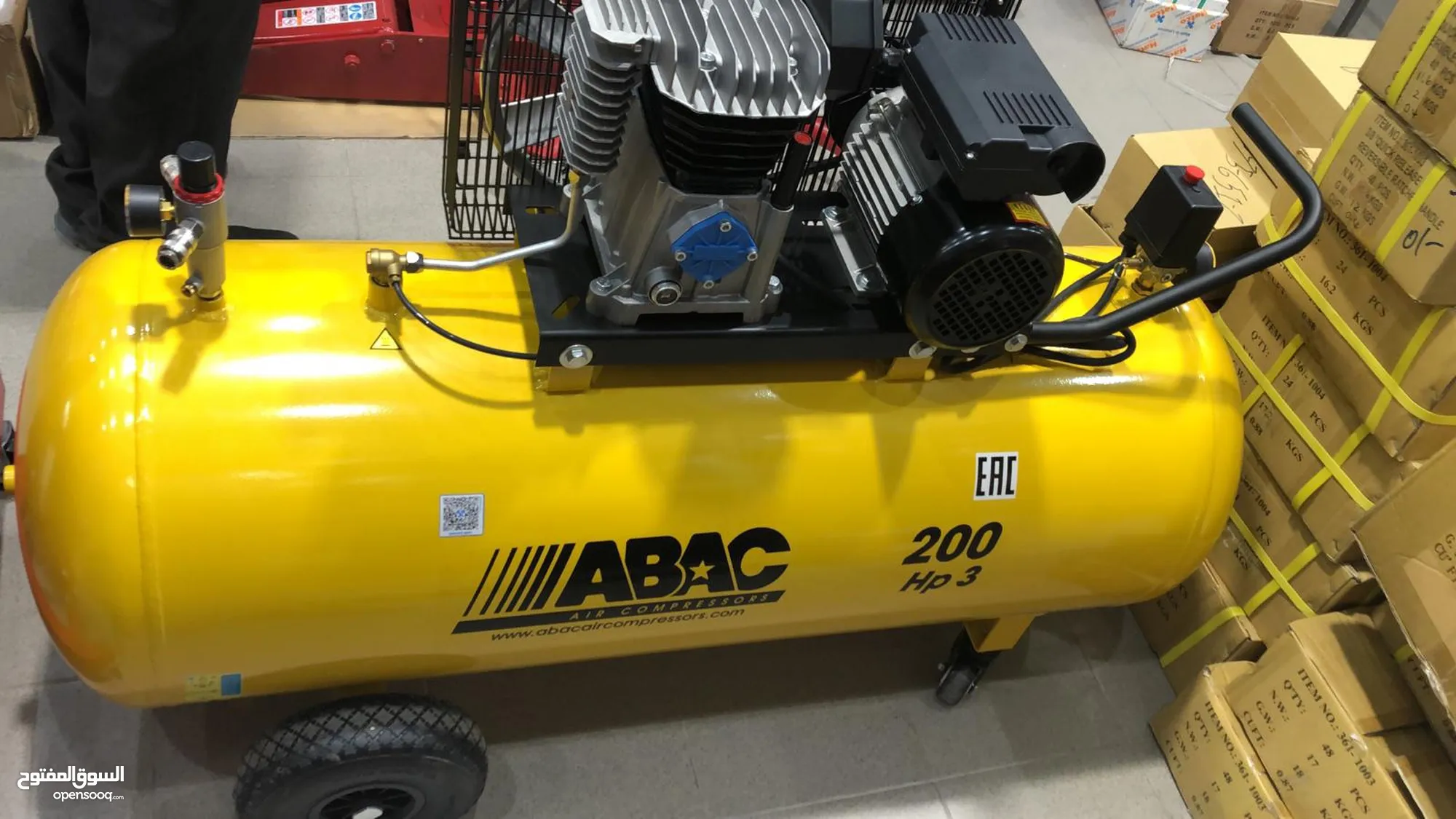 للبيع بنشر وكهرباء سيارات For sale garage in Fahaheel area