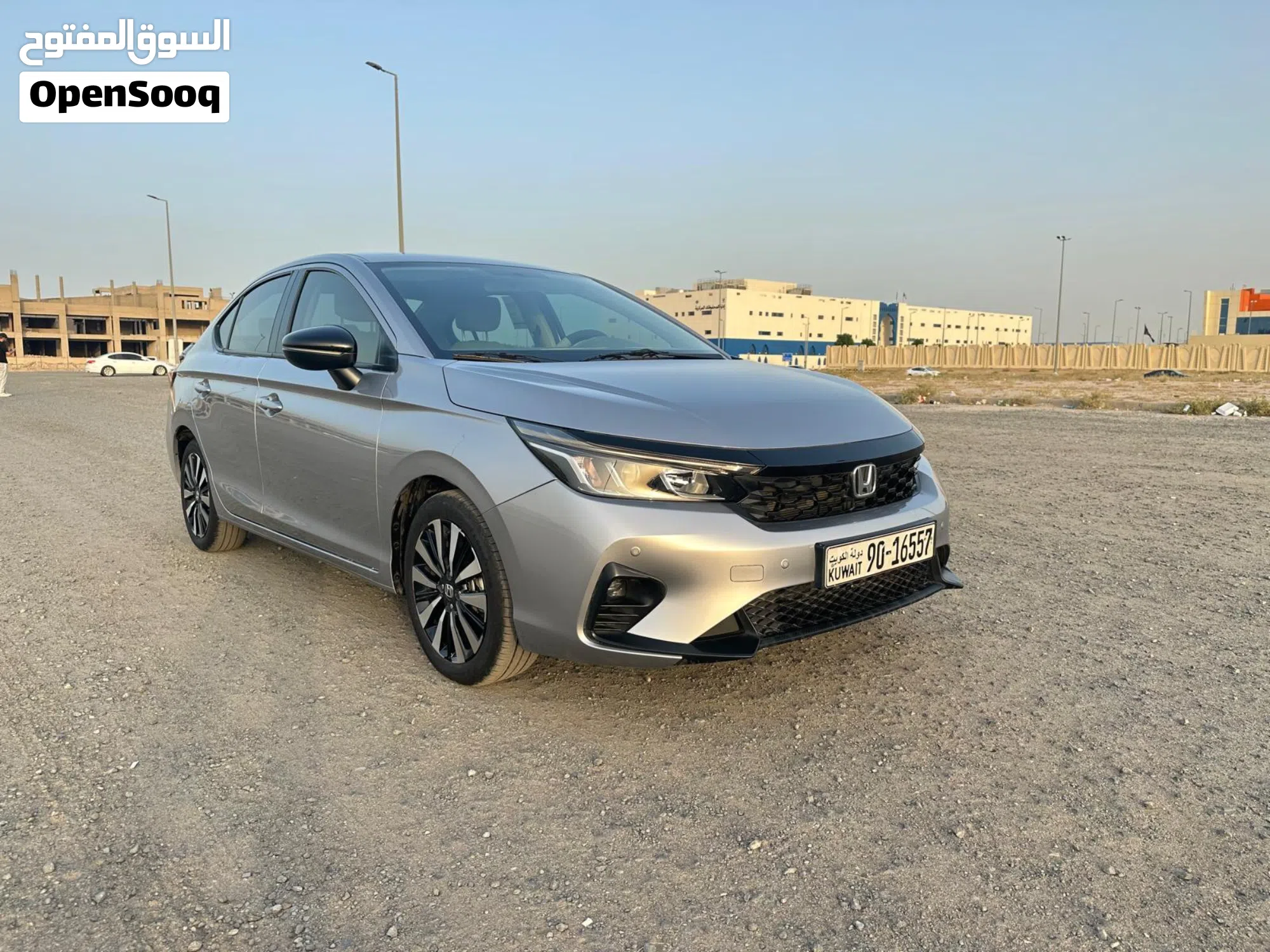 هوندا سيتي LX 2024 - سيدان أنيقة للبيع - image 1