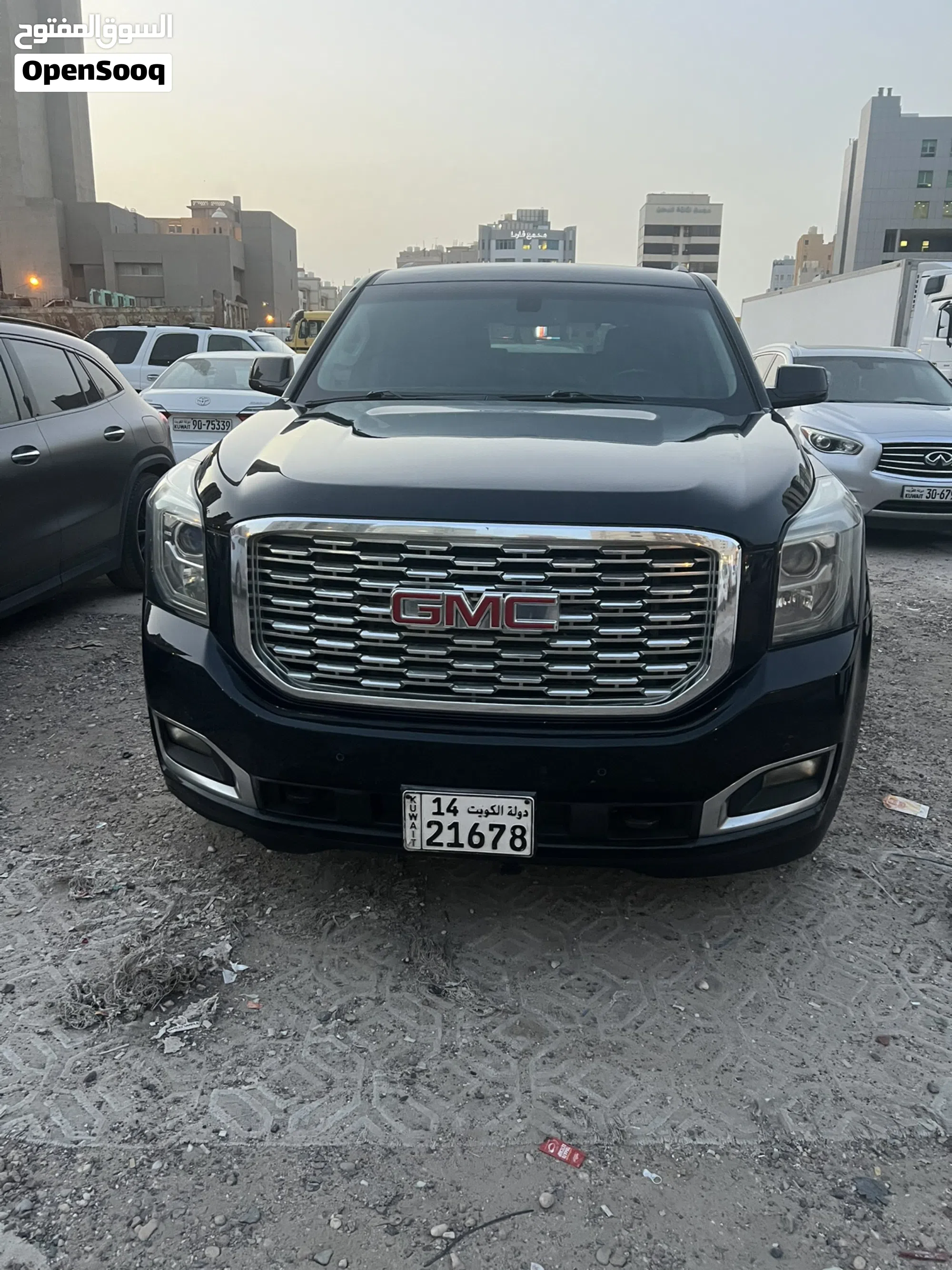 2016 جي إم سي يوكن XL SLT للبيع بحالة ممتازة - image 1