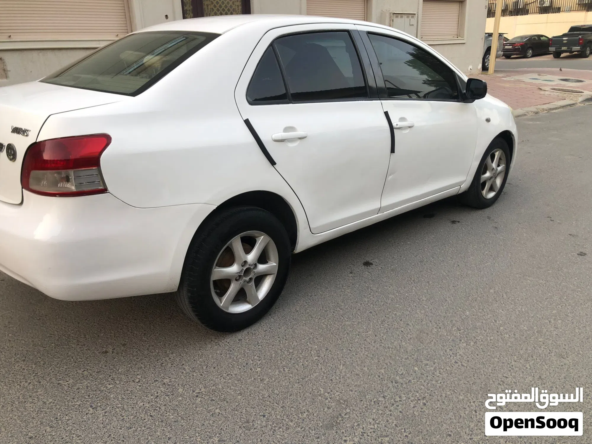 تويوتا يارس 2008 - سيدان موثوقة للبيع - image 1