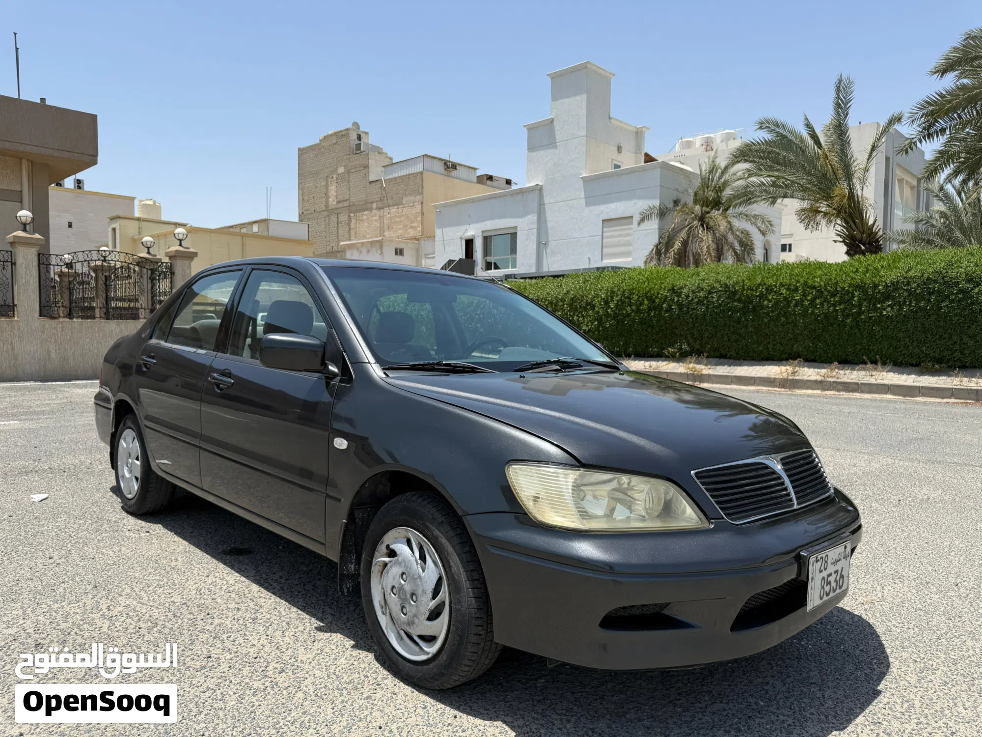 ميتسوبيشي لانسر GL 2002 بحالة ممتازة - image 1