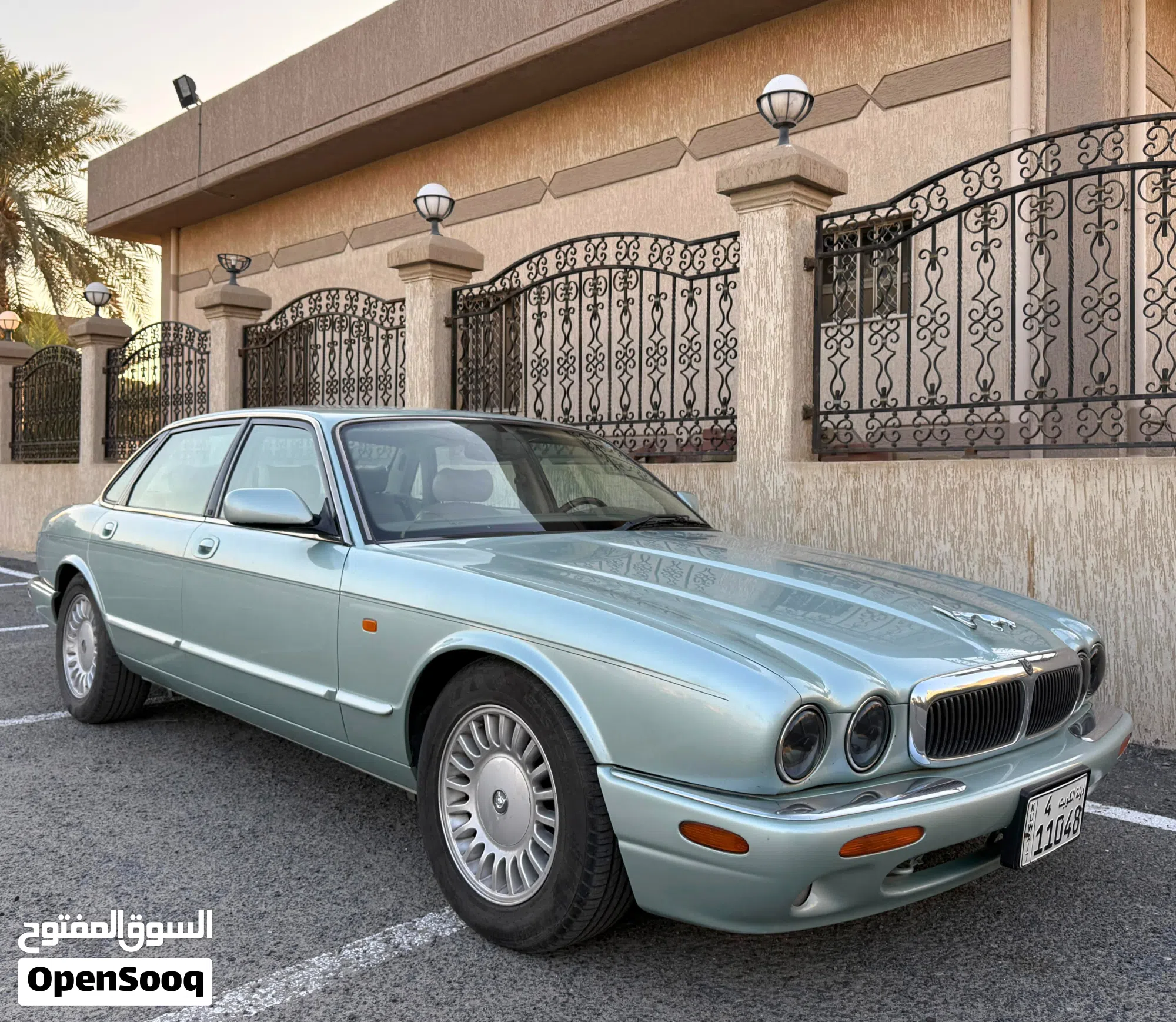 جاكوار 1998 XJ XJ8 - سيدان أنيقة في حالة ممتازة - image 1