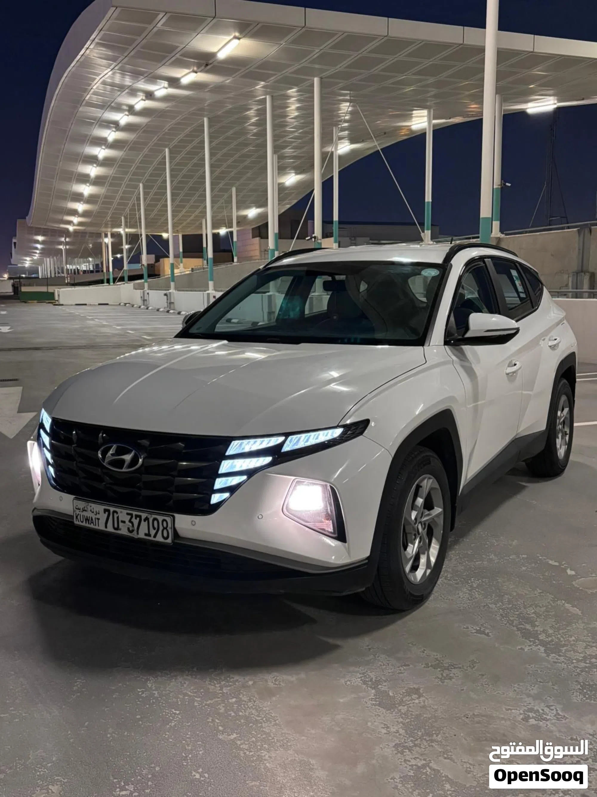 2023 هيونداي توسان ستاندرد - SUV موثوقة للبيع - image 1