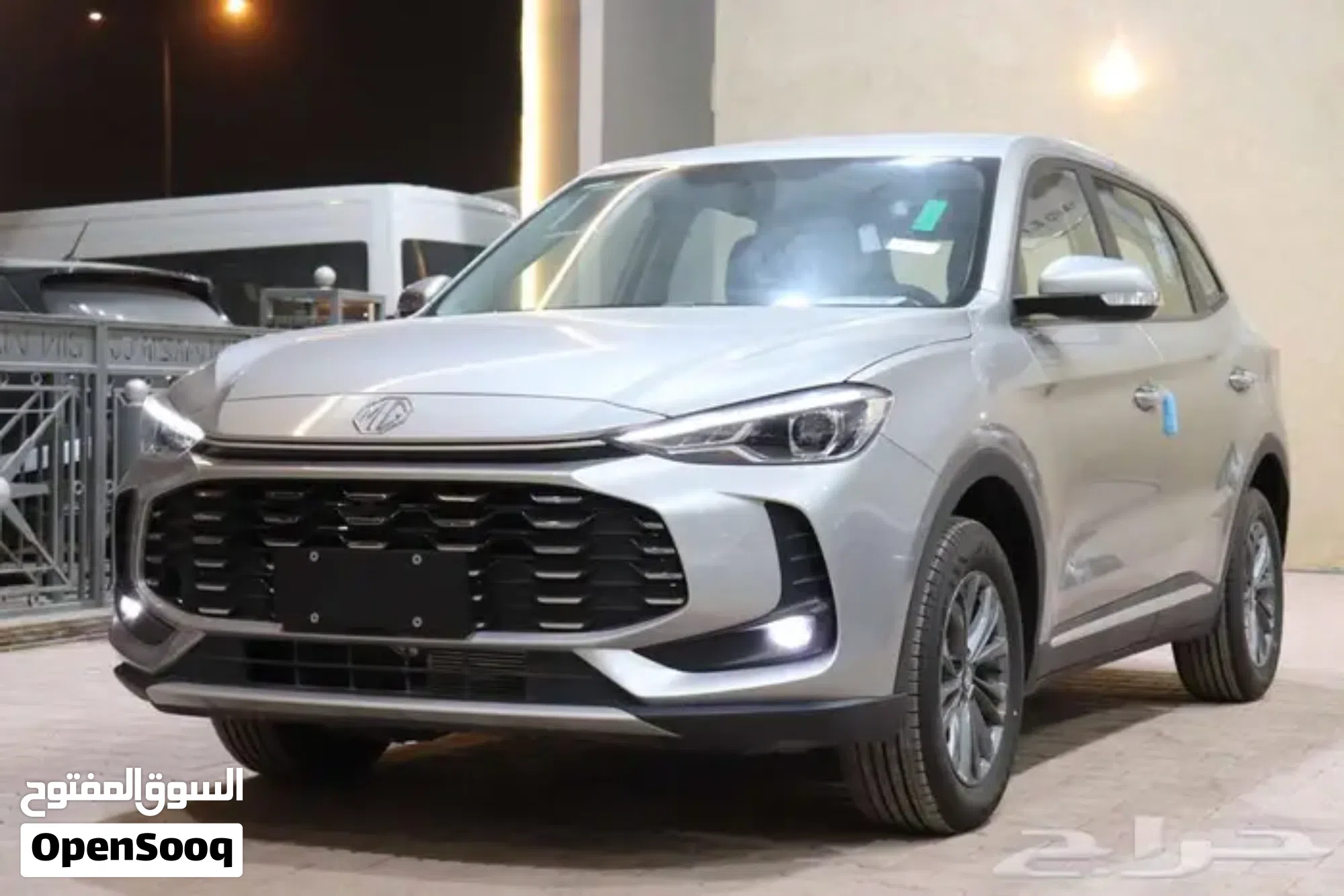 2025 ام جي ZS - SUV فضي جديد للبيع في الرياض - image 1