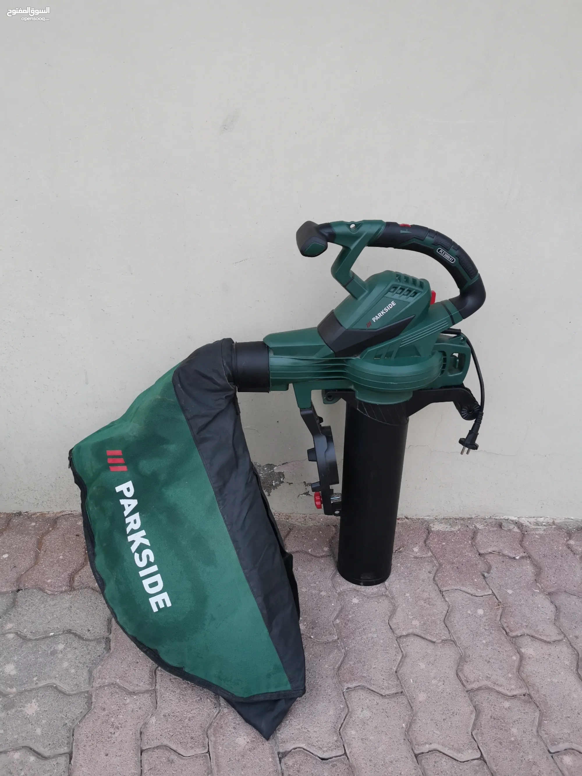 Parkside Electric Leaf Blower and Vacuum 55L Leaf Compartment PLS 3000