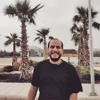 علي