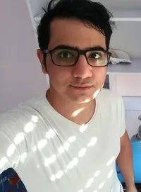 M M