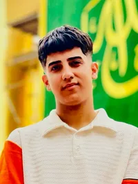 مصطفى 