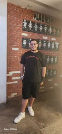 ادهم حسن