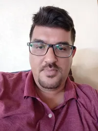 منير المومني