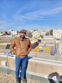 عايش مصطفى