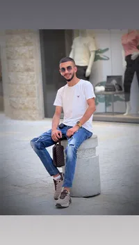 عمرو شحادة 