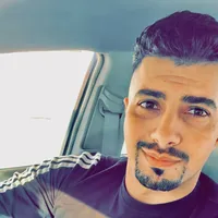 طقم كنب مع طاولاتو كامل بحاله الوكاله نظيف جدا جدا