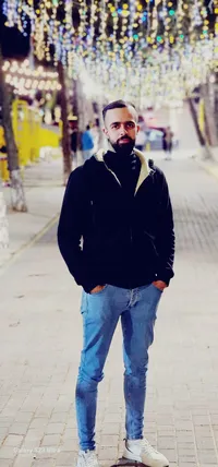 عبيده منيف