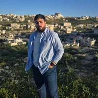 عمر عزام  فروخ 