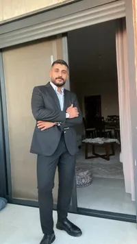 محمود عوض