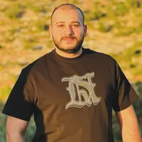 خالد  عواد
