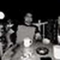 أبل ‏ايفون 11 ‏512 جيجابايت ‏ذهبي وردي