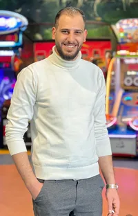 Mostafa  Hindi 