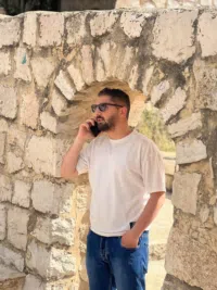 حسن