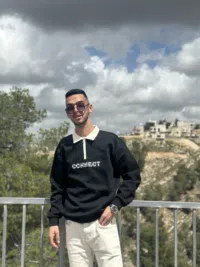 مصطفى 