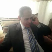 الأستاذ - أبو محمد