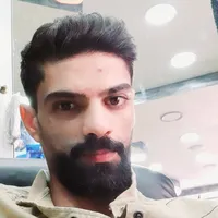 ملامح مزيفه