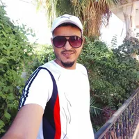 نادر علي